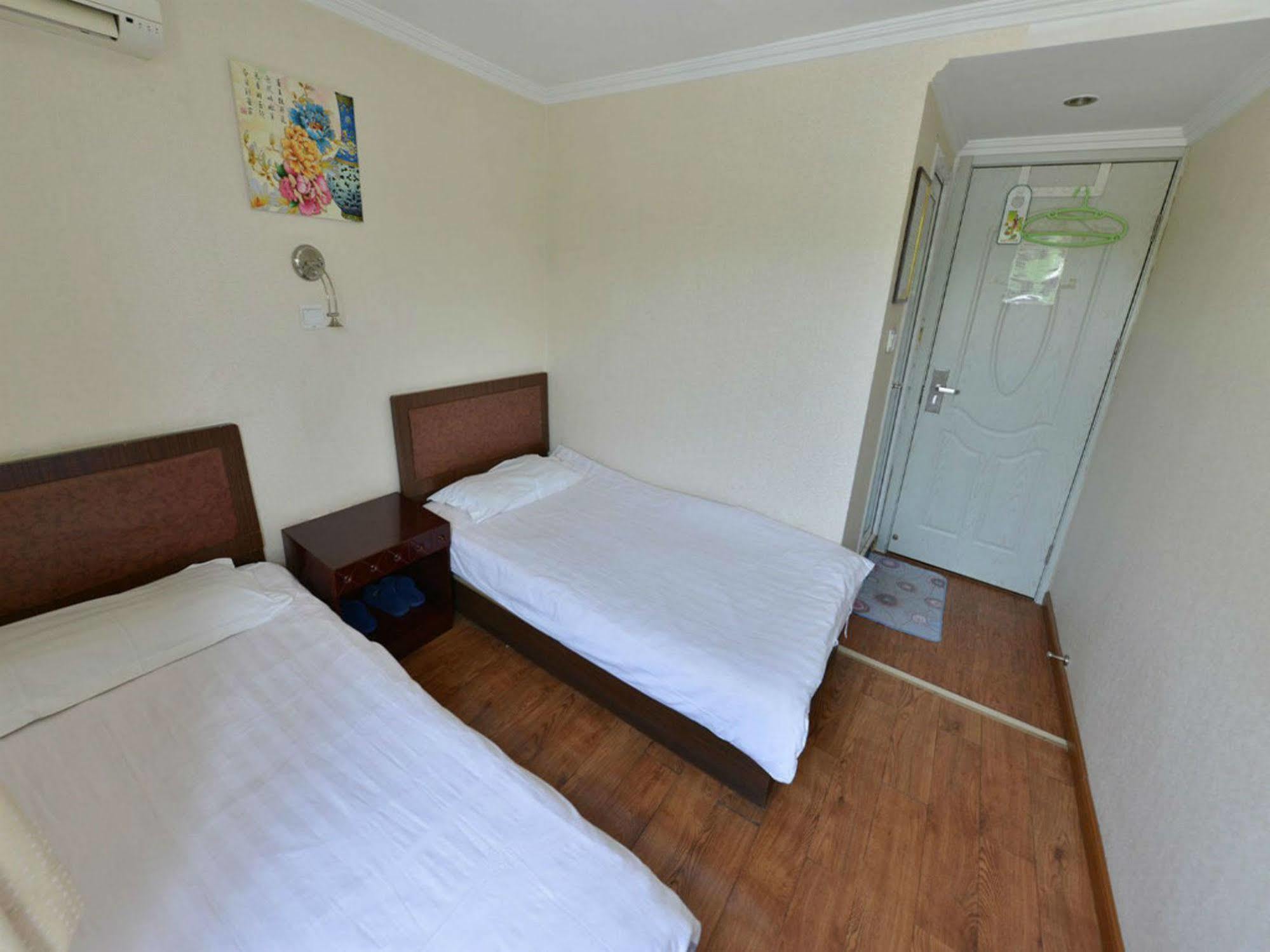 Beijing Sunrise Hostel Gulou Branch Екстер'єр фото