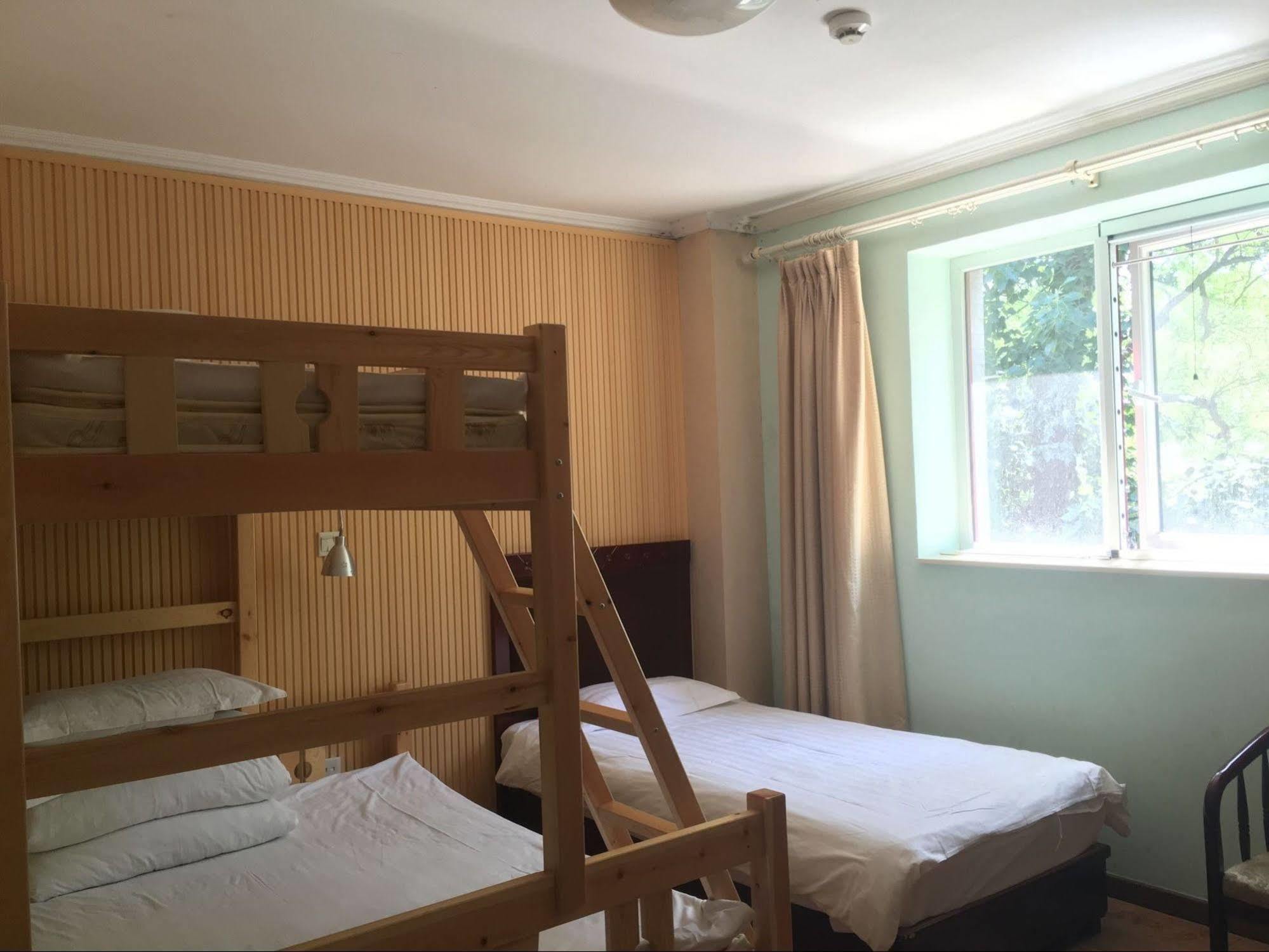 Beijing Sunrise Hostel Gulou Branch Екстер'єр фото