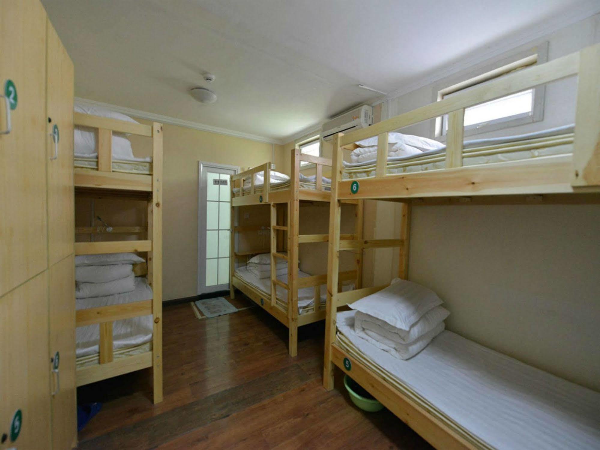 Beijing Sunrise Hostel Gulou Branch Екстер'єр фото